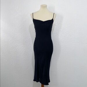 Elegant Black Midi Dress with Button Detail